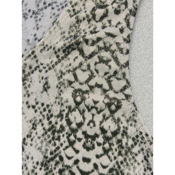 Chicos Travelers Shimmer Snake Print Tank Top Fatique NWT sz 1 Medium - Picture 5 of 5